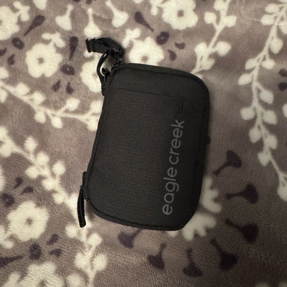 Eagle creek RFID secure wallet